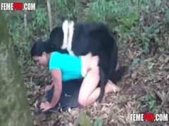 Amateur bestiality xxx in a Manhattan urban park